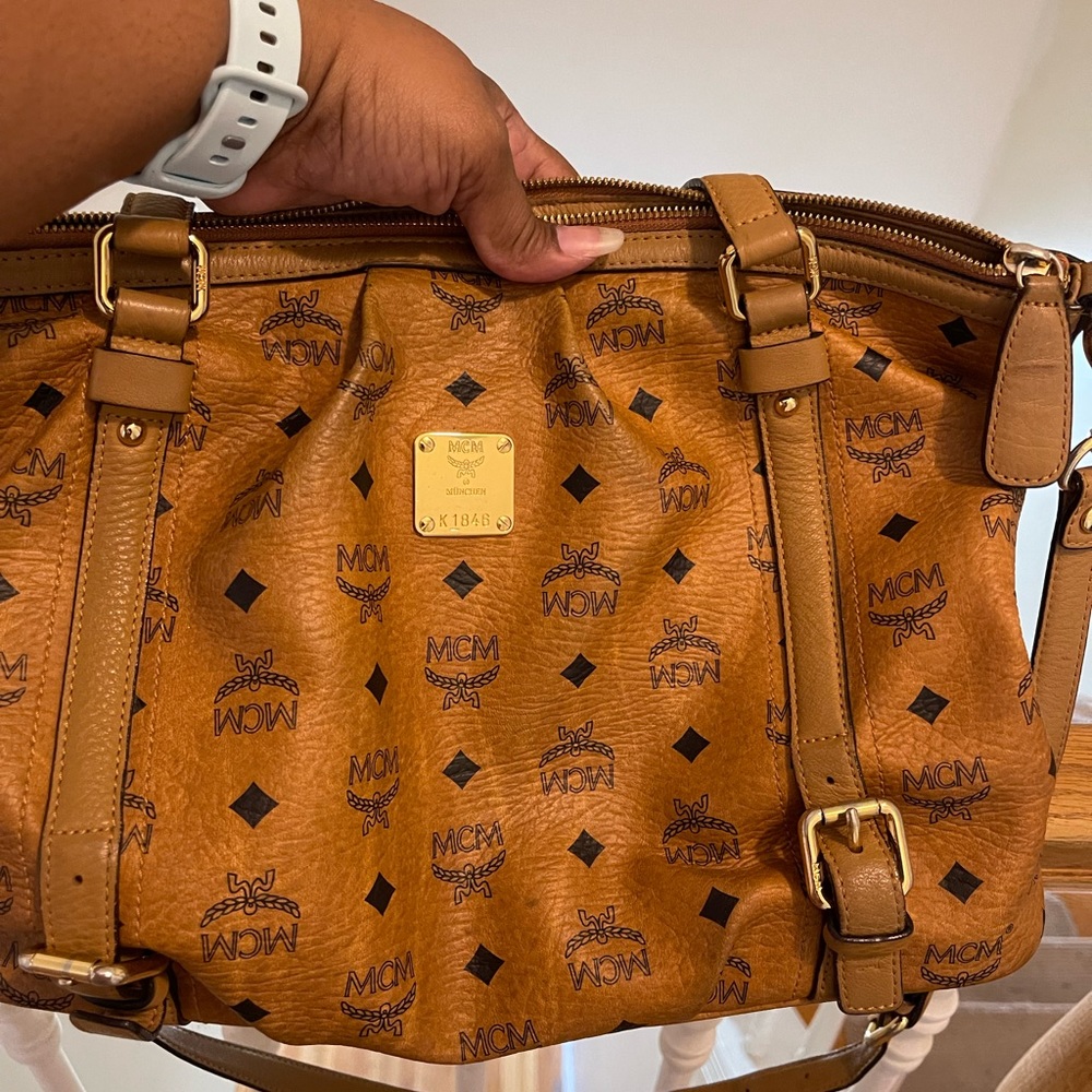 MCM tote Great condition.